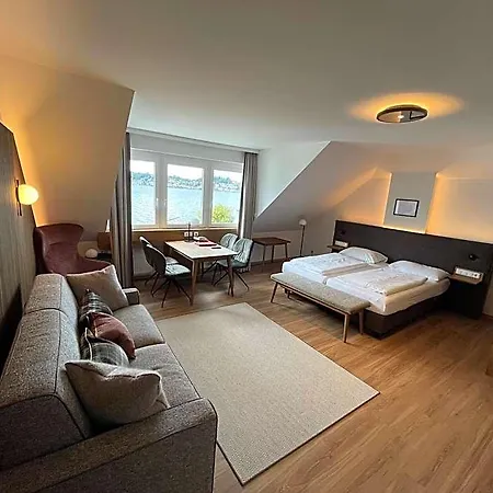 Gruenberg Am Hotel