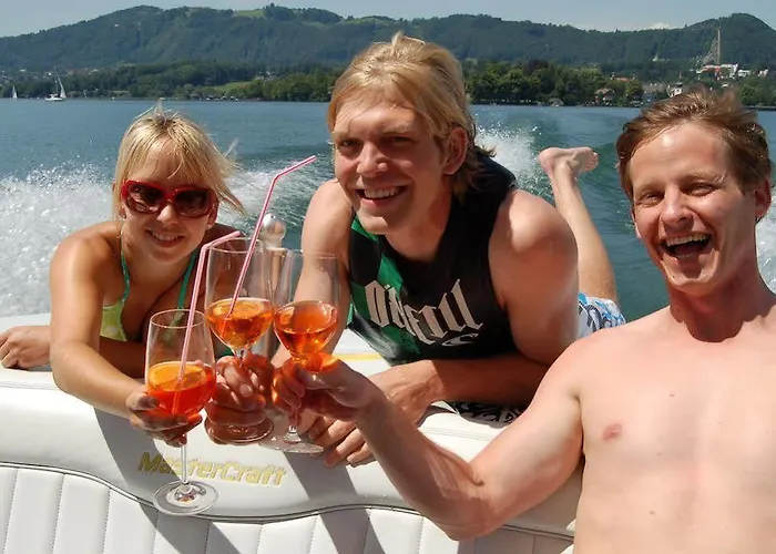 란트하우스 그륀베르크 암 제 3*